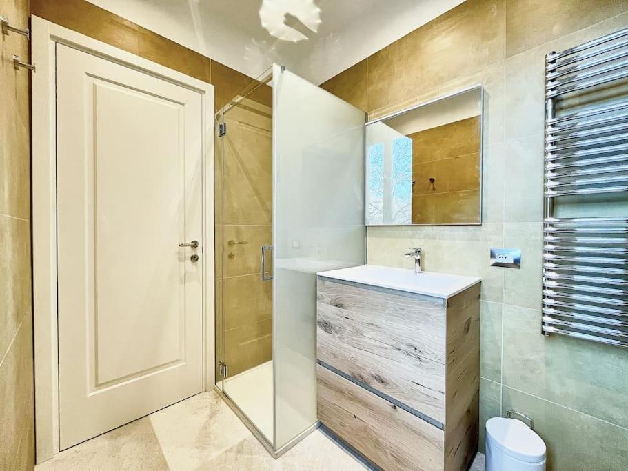 Lovely Flat With Park View Milão Exterior foto